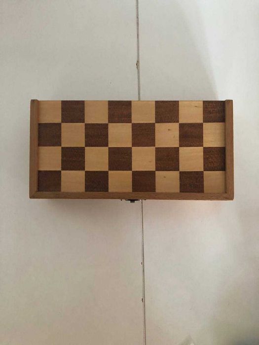 Шахматни фигури (немски) / Classic wooden chess set