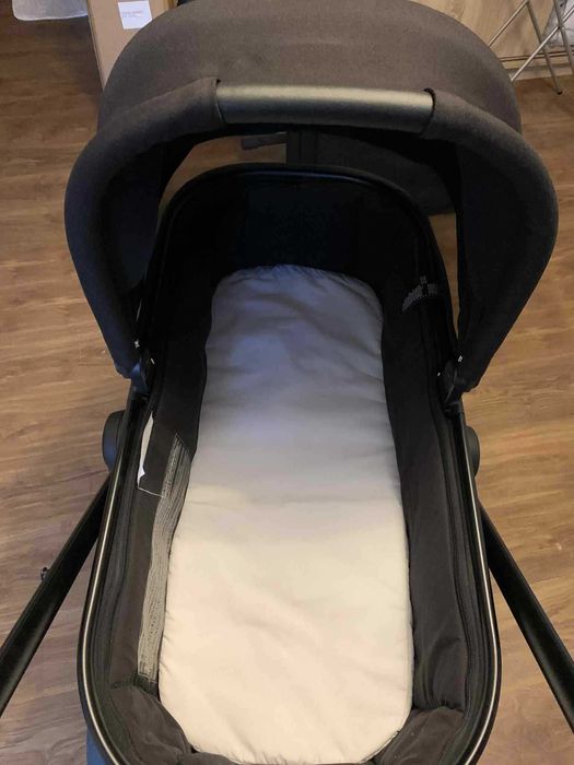 Maxi Cosi комбинирана количка със зимен кош и лятна седалка