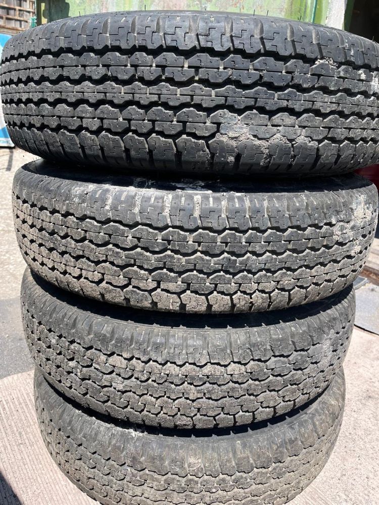 Bridgestone dueler h/t 205/r16c