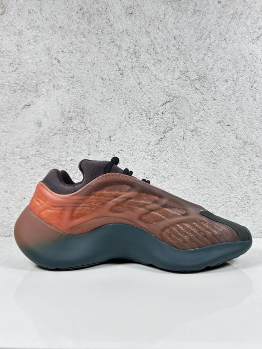 Adidas Yeezy 700 Copper Fade