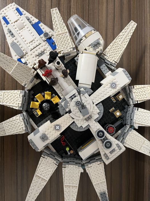 Lego star wars millenium falcon alb