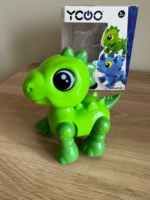 Интерактивен робот Dino, издава звуци, светлини и се движи