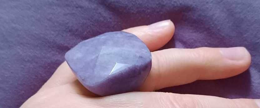 Масивен пръстен от аметист