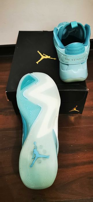 Air Jordan Marimea 40, Original Sneakers Bascheți New