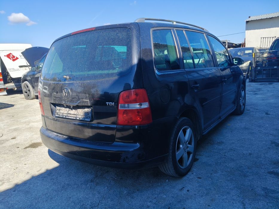 Фолксваген тоуран 1.9 тди 6 Ск Volkswagen Touran 7 местен !