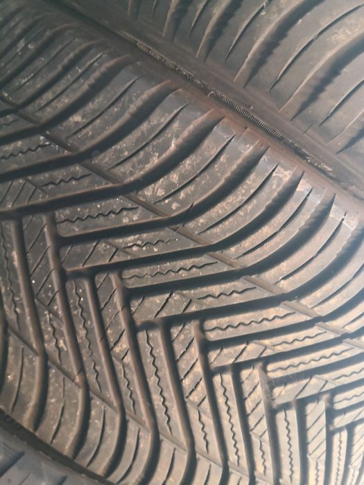 225 40 18 цола гуми hankook dot 24