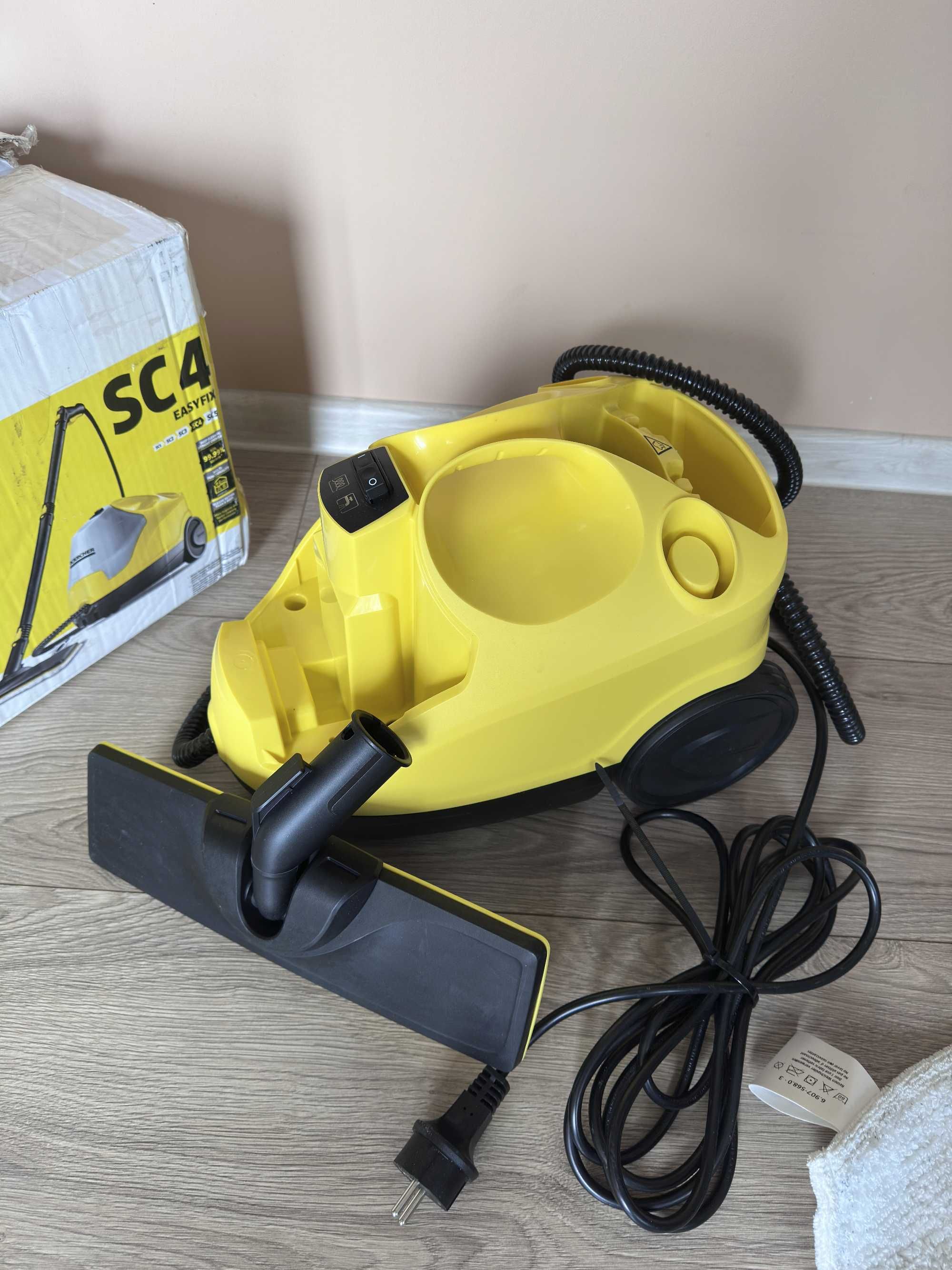 Aparat de curatat cu abur Karcher SC 4 EasyFix