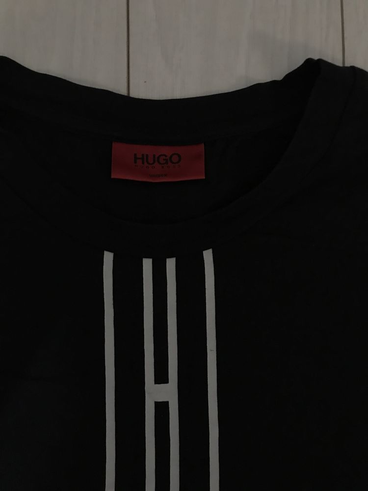 Vand Tricou Hugo