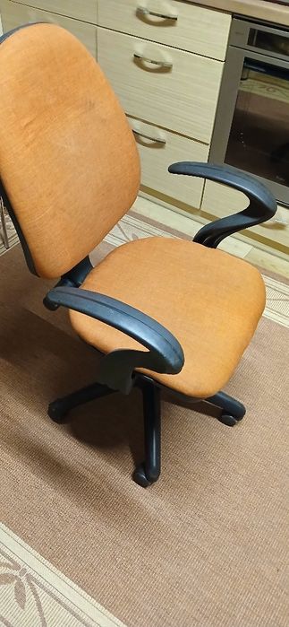 Scaun birou în  Cluj-Napoca