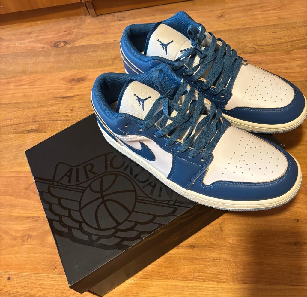 Nike Air Jordan Low SE