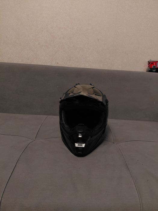 Шлем gike новый продам