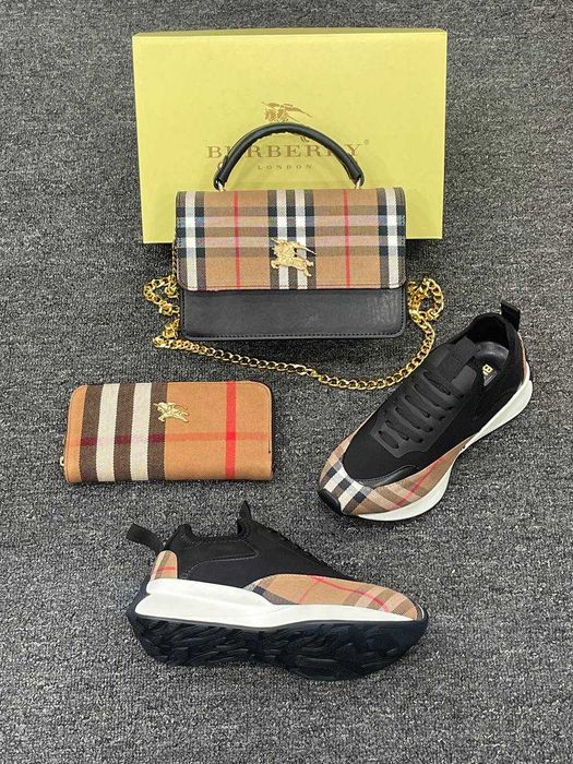 Adidași dama la set sau separat