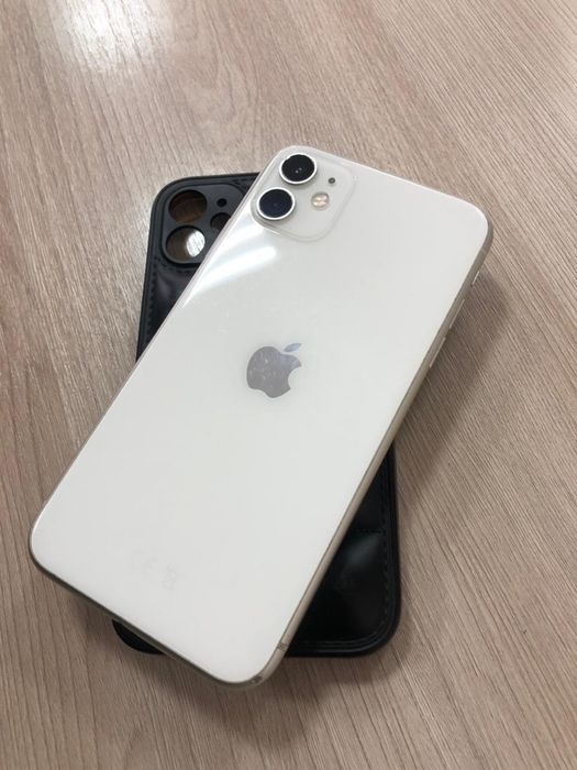 Обменяю айфон 11