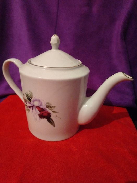 Продам заварные чайники