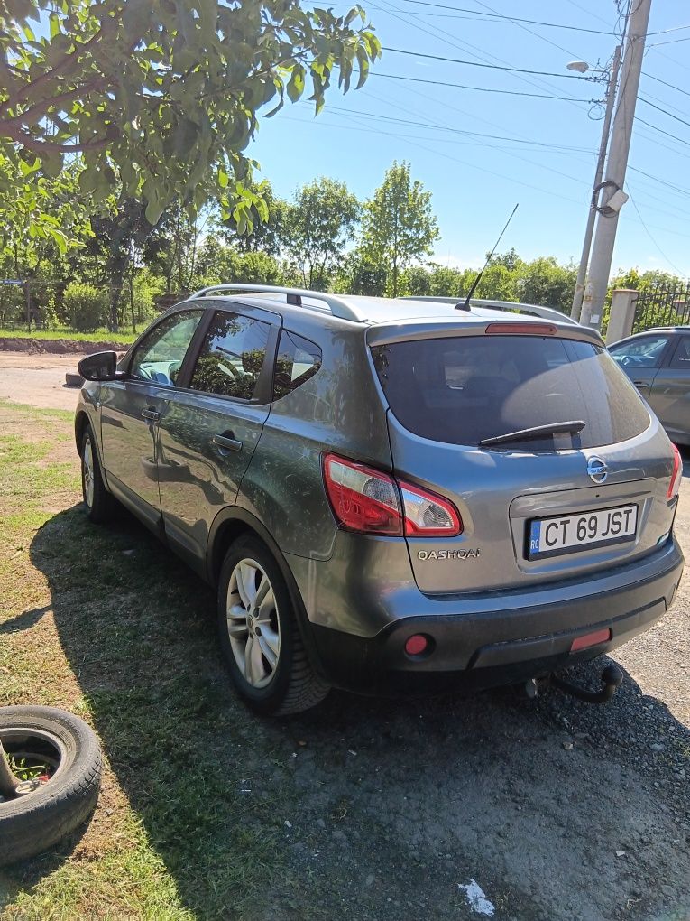 Vând Nissan qashqai j10