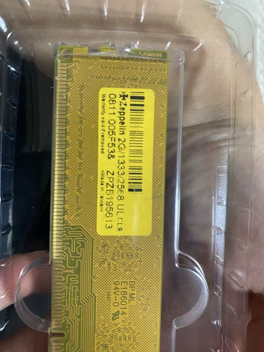 Оперотианая память DDR3 4гб