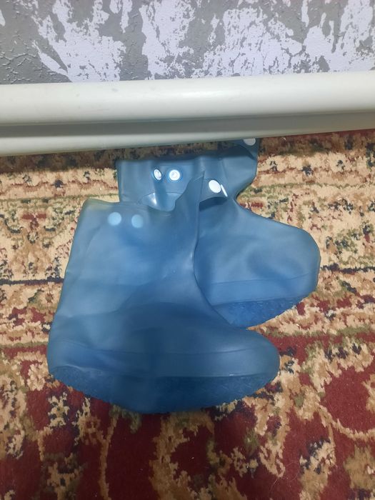 Продам детский дождевик для обуви