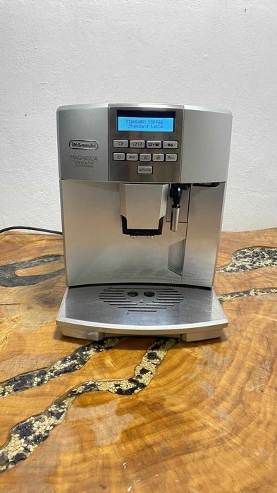 expresor / espressor delonghi magnifica