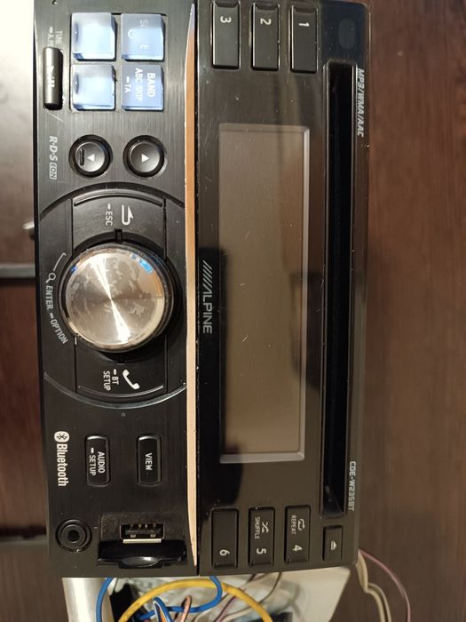 Плеър за кола Alpine CDE-W235BT
