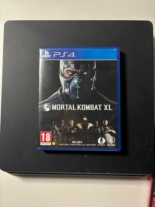 PlayStation 4 Slim 1TB - Black + 3 Jocuri