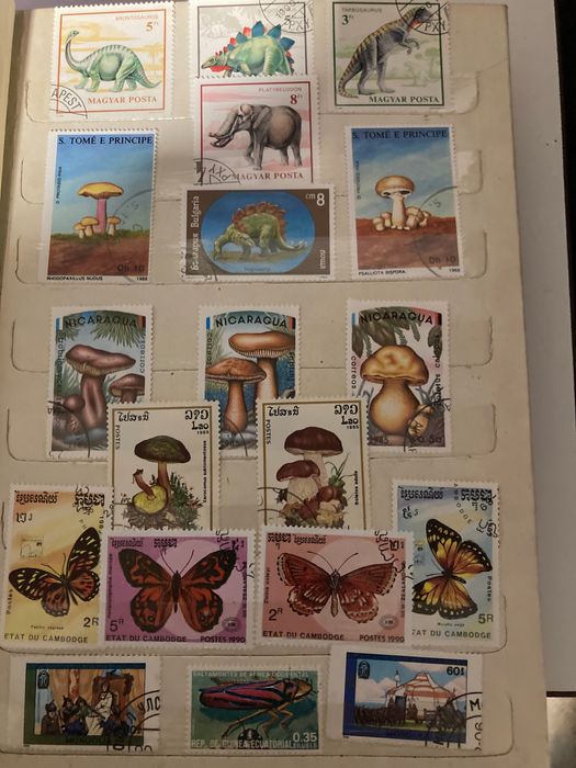 Clasor cu timbre de colecție