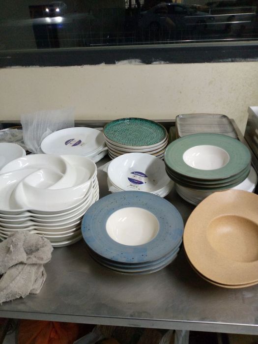 Продаётся посуда для европейской кухни и для вафли