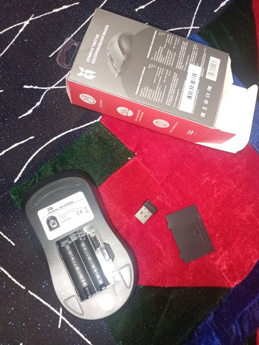 Продам безпроводную мышь