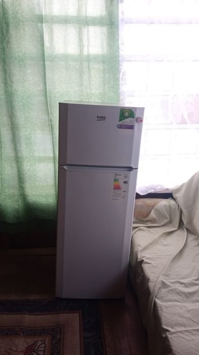 Продам холодильник