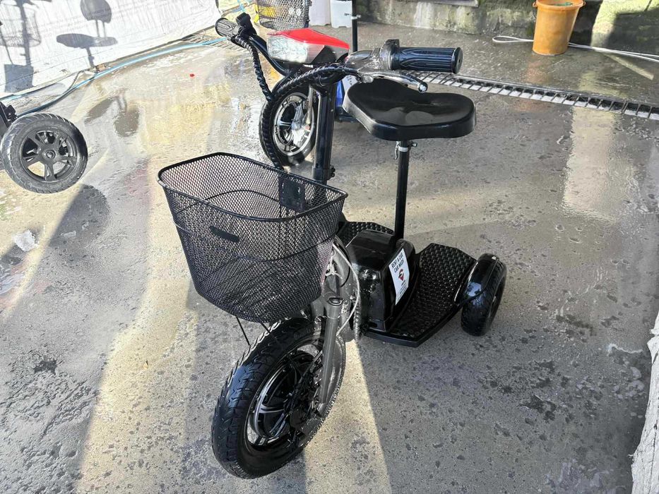 Електрически триколки