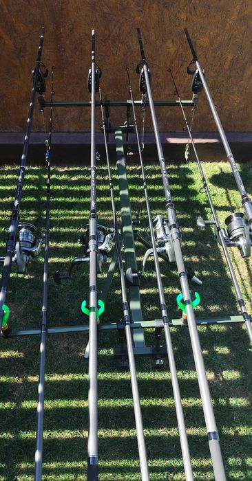 Set Pescuit, 4 Lansete 3,90m+4 Mulinete Crap 8000+Rod Pod Echipat