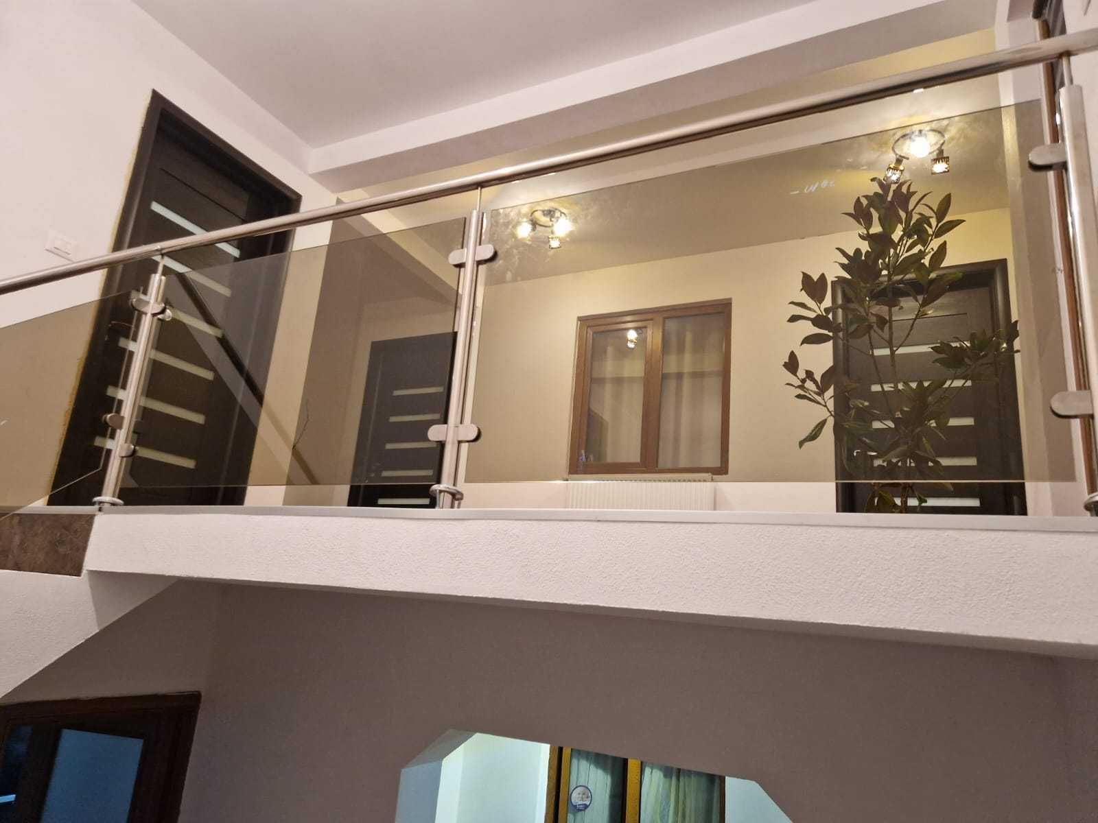 Porti din fier forjat,Balustrade inox sau inox cu sticla ,sau lemn