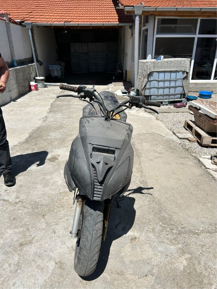 Продава се скутер 75 кубика