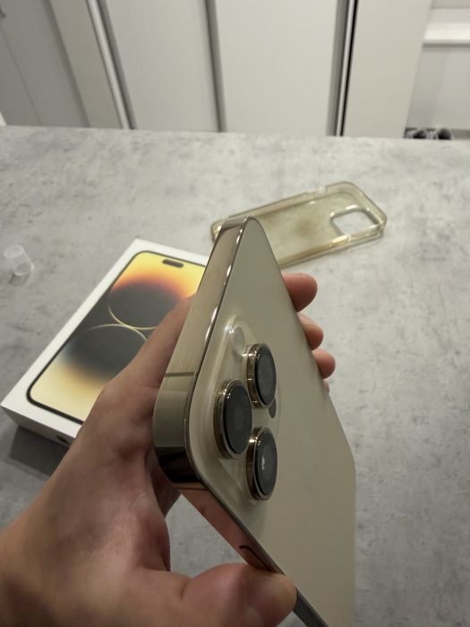 iPhone 14 Pro Max Gold – 128 GB, stare impecabilă!