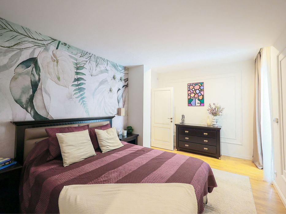 Vila deosebita, cu piscina, in zona dealuri / Gheorghe Doja