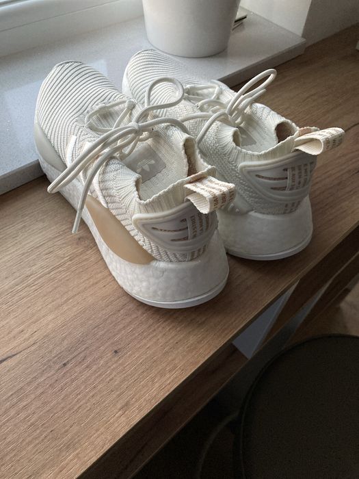 Маратонки Adidaс цвят слонова кост