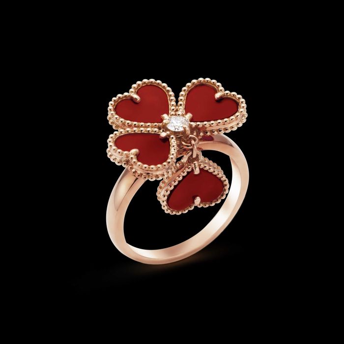 Van Cleef & Arpels VCA Rose Red Heart Effeuillage Alhambra Пръстен