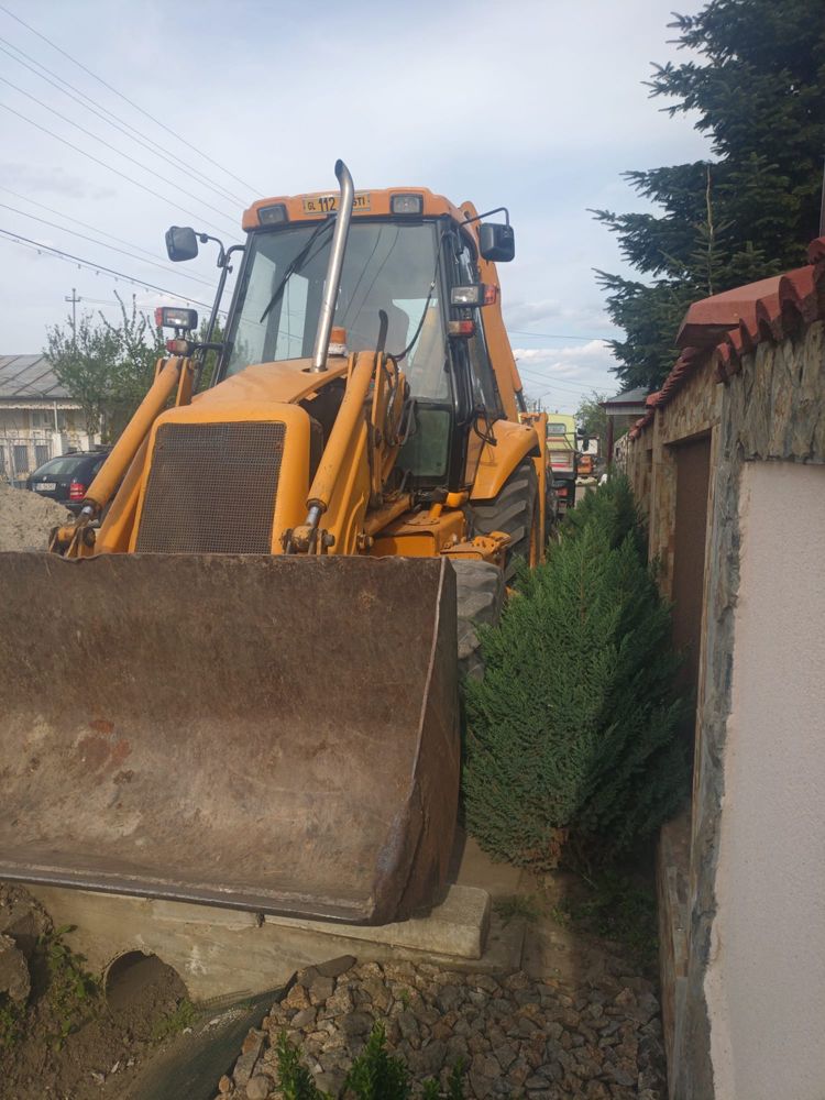 Buldoexcavator  JCB 2000