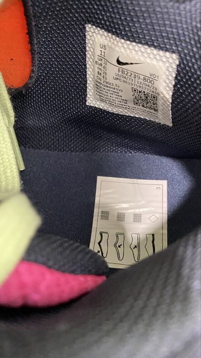 Обувки Nike witness VIII