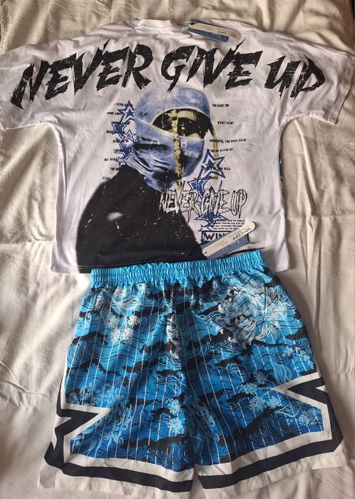 Vând set tricou XL + pantaloni scurți XL Noi