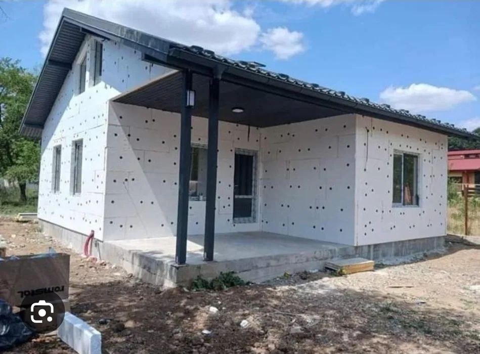 Casă pe structură metalică