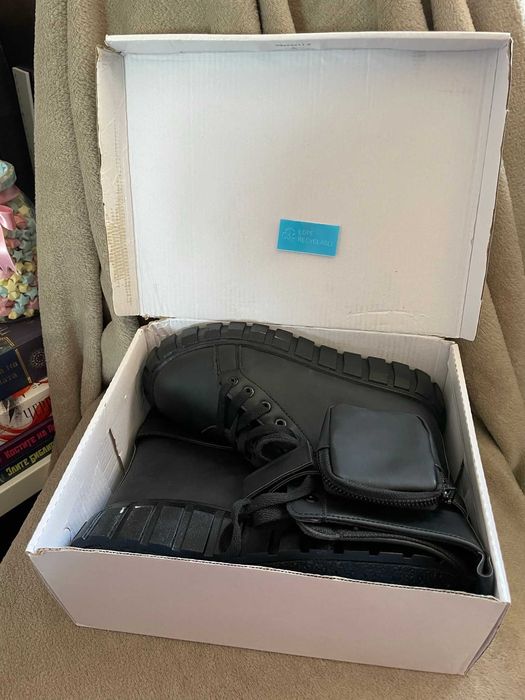 Дамски боти/кубинки с чанти на глезените