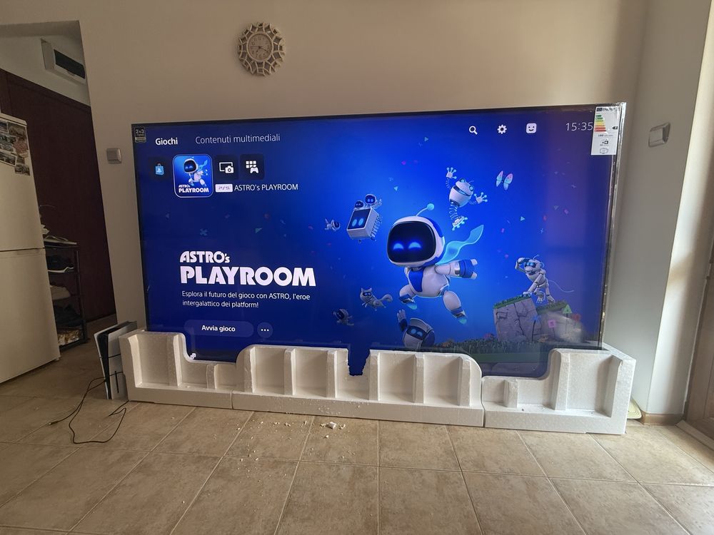 Hisense tv 100” Uled 4K