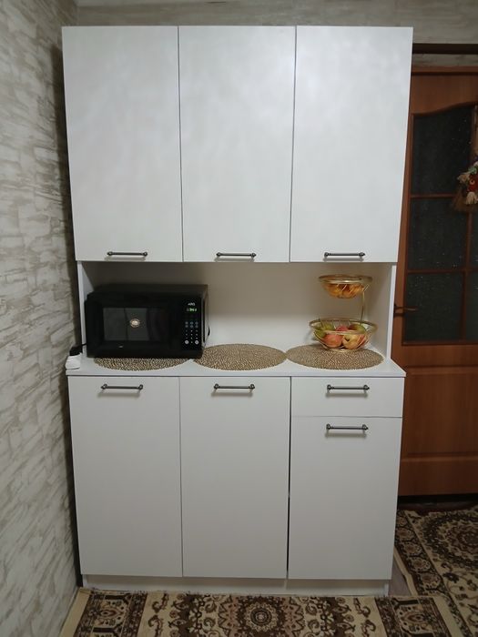 Продам кухонный шкаф