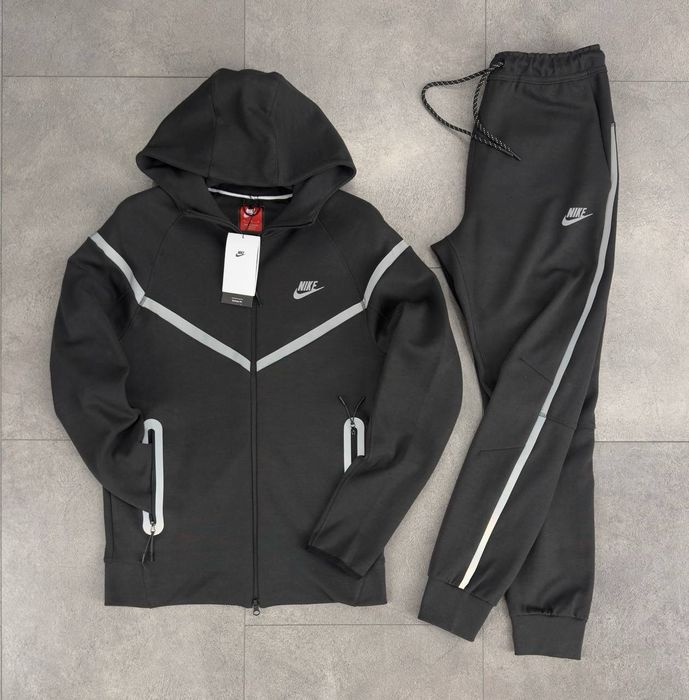 Nike tech Fleece reflectorizant  New model
