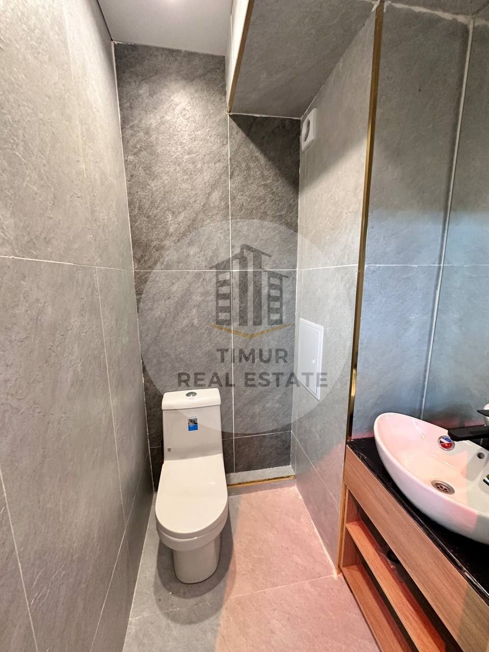 Жк Poytaxt 3/3/7 Махтумкули 3я линия 75м2