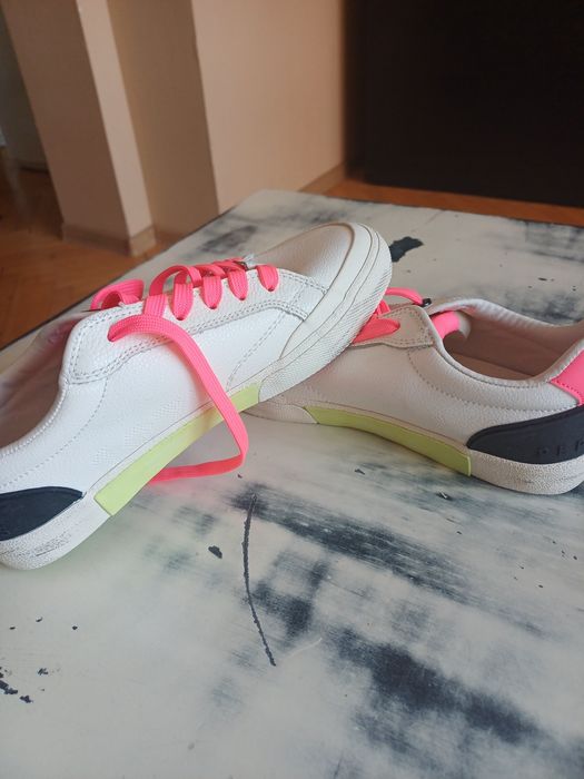 Pepe jeans чисто нови 38 номер