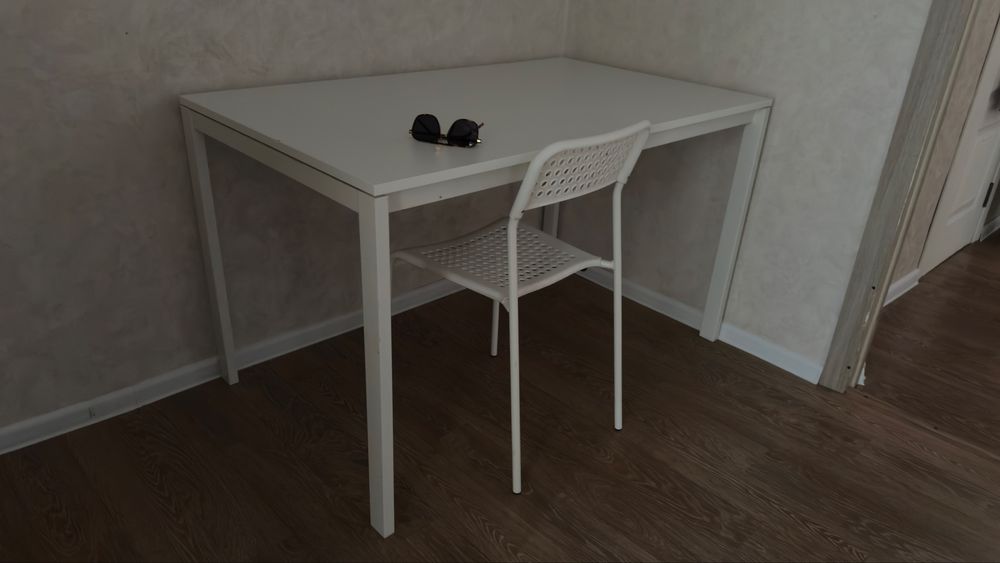 Стол Икеа 120/70 в хорошем состояний