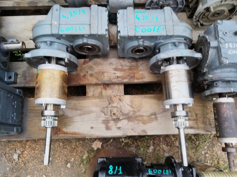 Reductor / multiplicator pompa apa