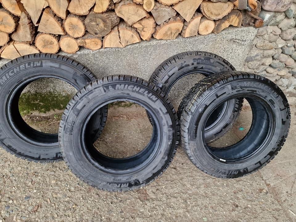 зимни гуми Michelin Agilis Alpin 215 65 R16 за кемпер / бус