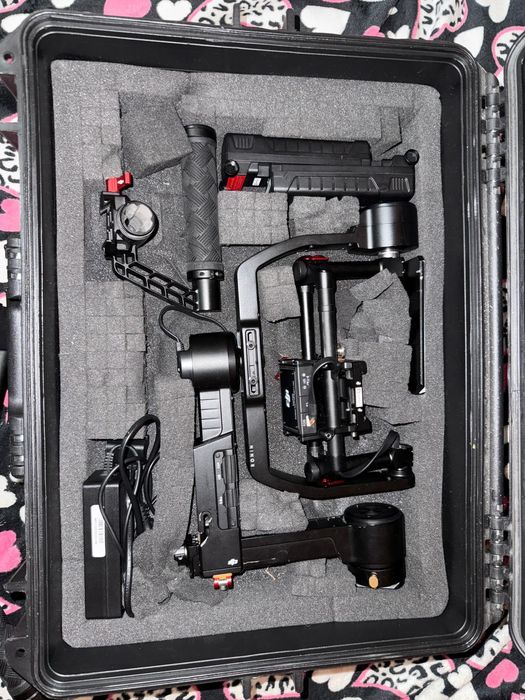 Stabilizator DJI Ronin M + suport + cutie transport Negociabil